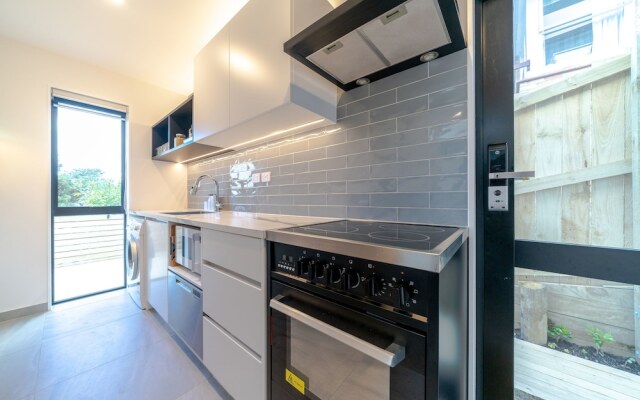 Browns Bay Brand New Super Modern 2