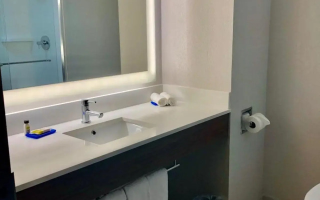 Holiday Inn Express Hotel & Suites Clewiston by IHG
