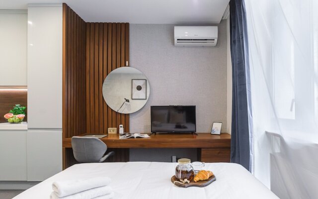 Lumina comfortable apartment in Warshaw