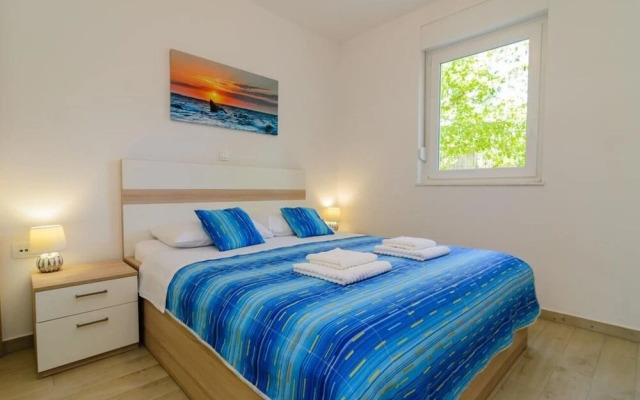 Mali Princ - Modern and Comfortable - A1