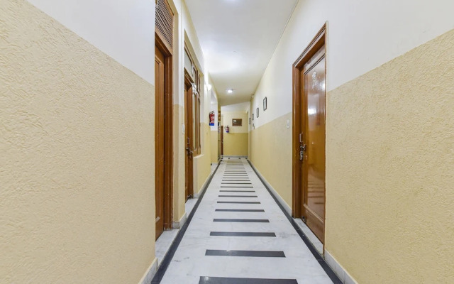 Fabhotel Taj