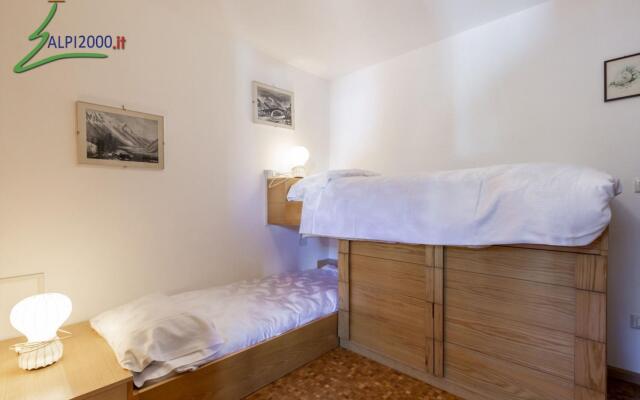 Marchi - 3 Room Apartment. -701 Marchi