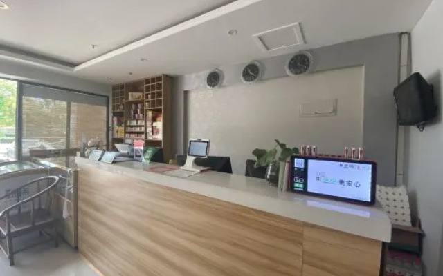Minhong Hotel Lintao Road