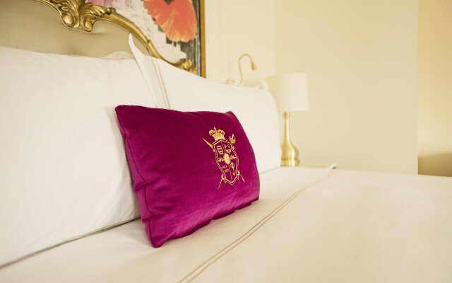 The Historic Cavalier Hotel and Beach Club, Autograph Collection