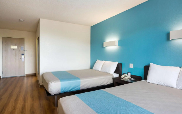 Motel 6 Page, AZ