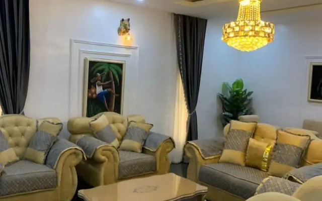 mountaintop suite and apartment