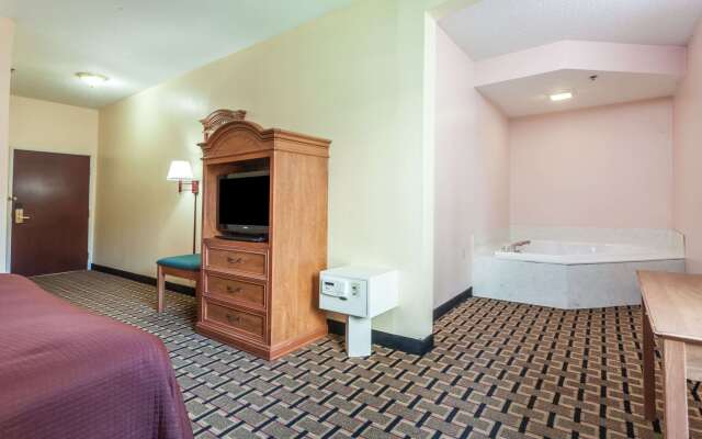 Howard Johnson by Wyndham Airport