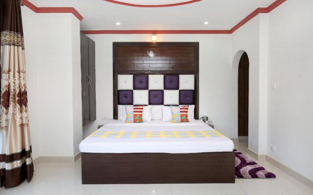 OYO 17174 Home Modern 2BHK Kumarhatti