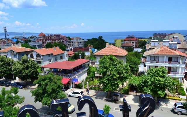 Saint George Family Hotel