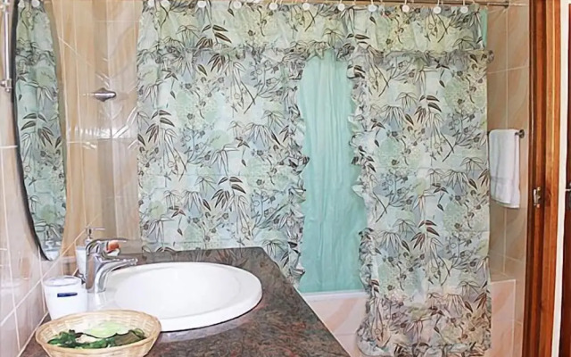 Albizia Lodge Reef Estate