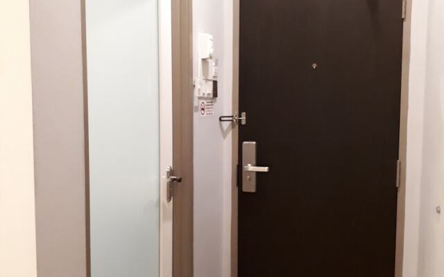 OYO 89443 Lumut Hotel