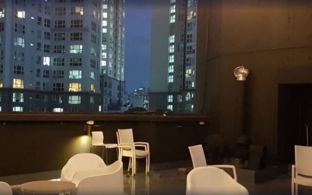 Canvas Hostel