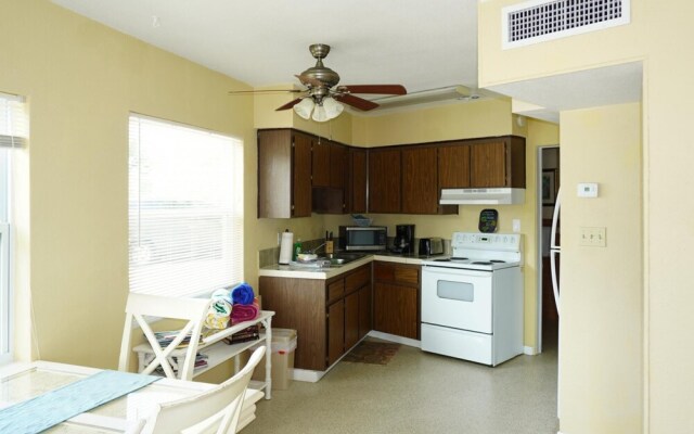 Misty Isles Redington Beachfront Suite 5