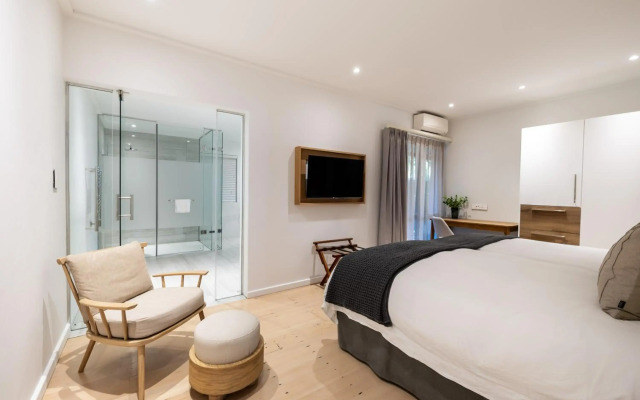 The Vineyard Hotel
