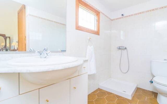 ES Senyors DE SON Amora