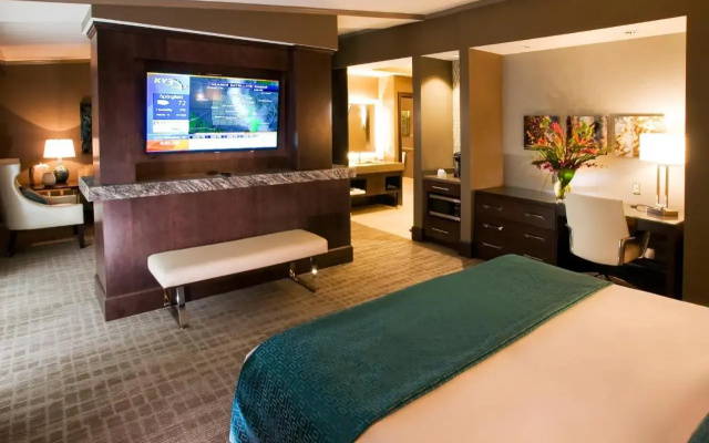 Ramada Springfield Inn And Conference Center