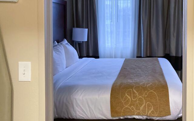 Comfort Suites