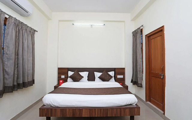 Urvi Apartments by OYO Rooms