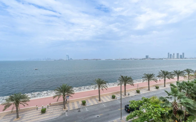 2 Bedroom With Beautiful Full Palm Waters Views