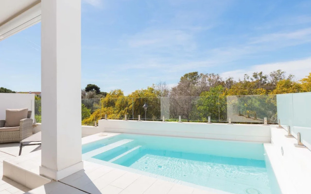 Artola in Marbella With 4 Bedrooms and 3 Bathrooms