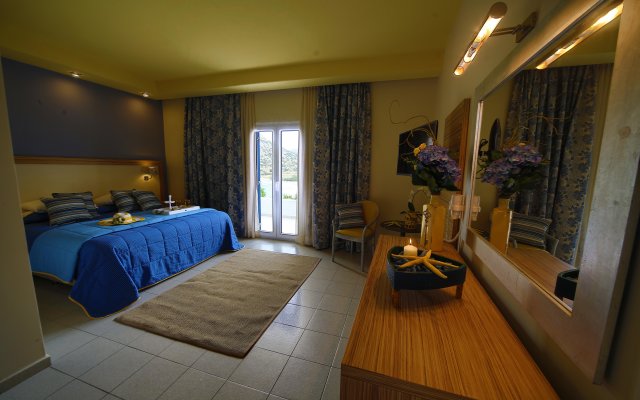 Dolphin Bay Seaside Resort & Suites