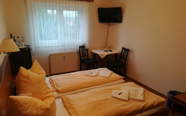 Weinbau & Pension "8Zeilen"