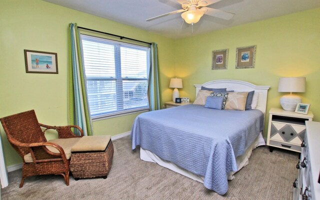 Four C's by Youngs Suncoast