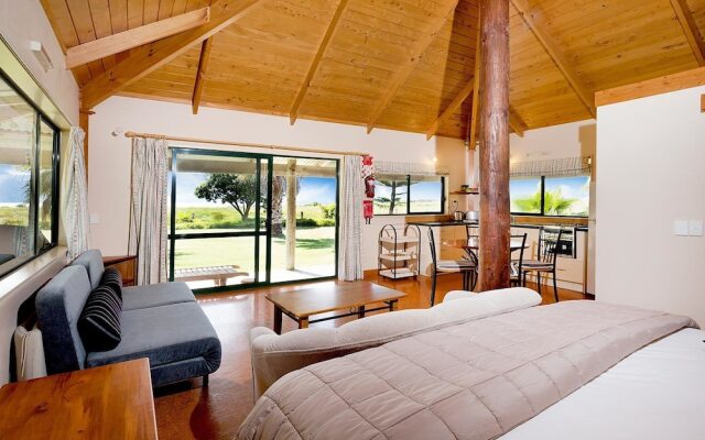 Slipper Island Resorts