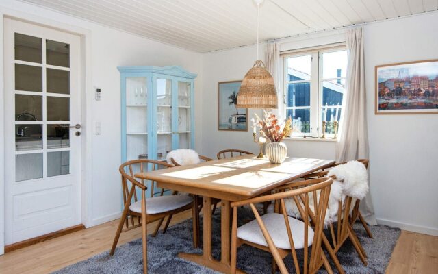 8 Person Holiday Home in Grenaa