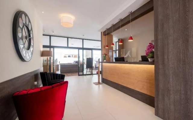 Amaro Hotel