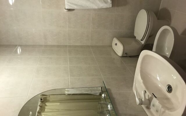 Costa San Juan De La Canal