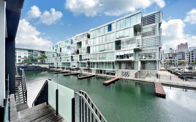 QV Central Harbour Apartment - 684