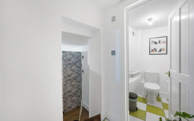 20 min From City Centre / 2 Bedrooms W/ensuite