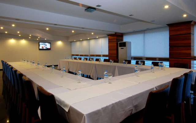 Expo Park Hotel