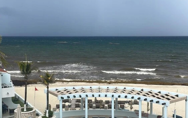 Beach front-Ocean View Studio -Hotel Sunset Fishermen condo 344/C