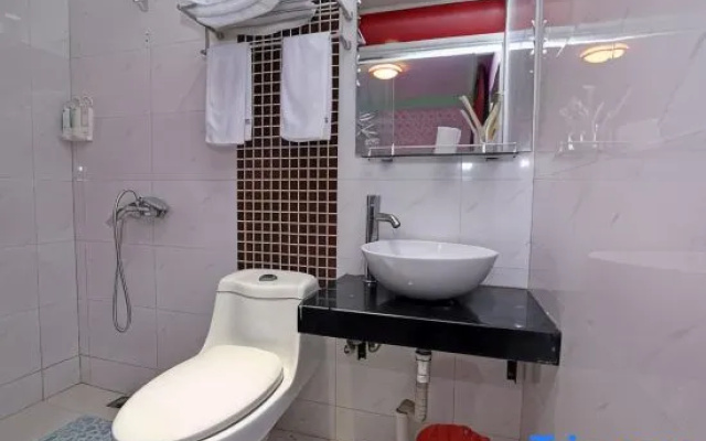Binjia Hotel (Shanghai Chifeng Road Subway Station) – Bathroom – Shanghai