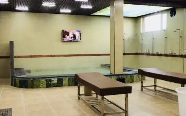Wafangdian Shengshui Longting Farmhouse