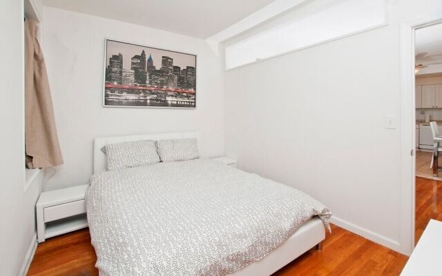 Renovated 2 BR on Upper East Side