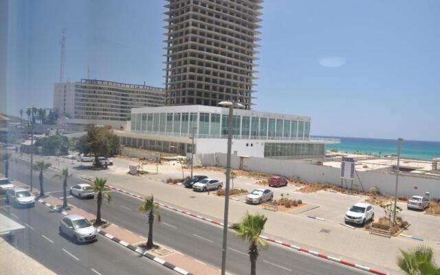 Short Term Apartment Tel Aviv Bat Yam 413