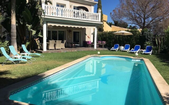 Villa Paraisos