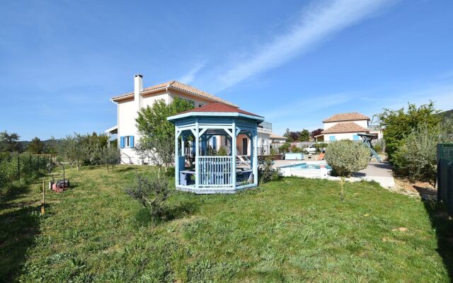 Beautiful Villa With Private Swimming Pool in Beaufort
