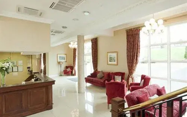 Riverside Park Hotel