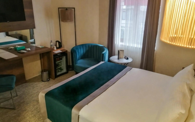 The Life Hotel & Spa
