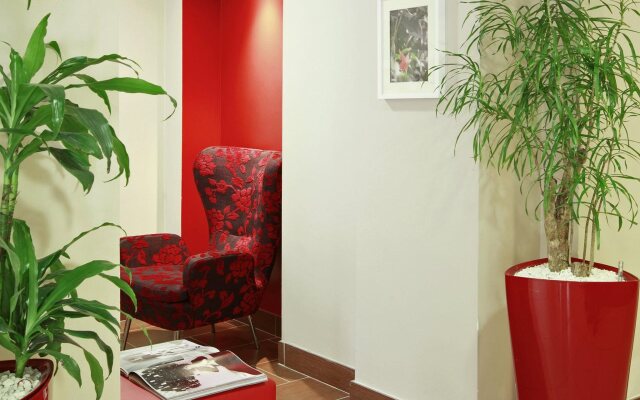 Ibis Paris Grands Boulevards Opera 9th