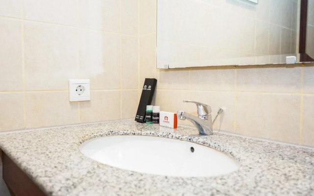 Comfy 1BR Queen Bed Ancol Marina Apartment near Dufan