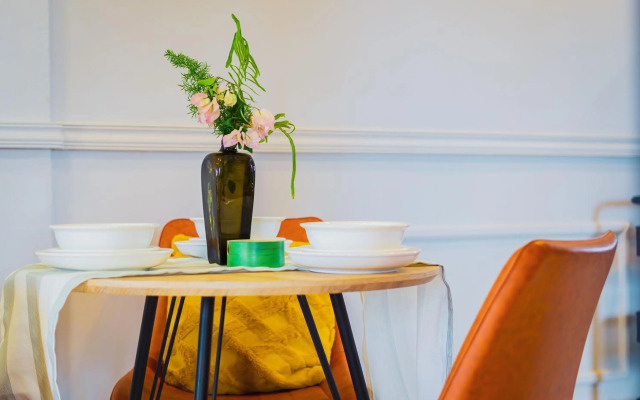 Cozy and quirky Wolf Apartment