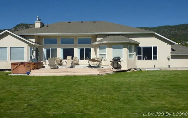 Royal Bed & Breakfast