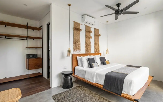 Stylish 3BR Villa Myla By Azure