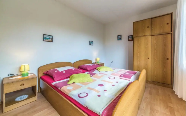 Stunning Home in Kastel Kambelovac With Wifi and 2 Bedrooms
