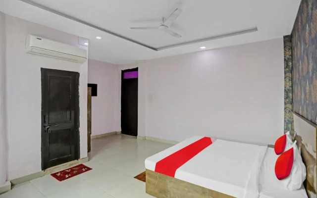 Oyo Flagship 805597 Shri Nanadan Palace